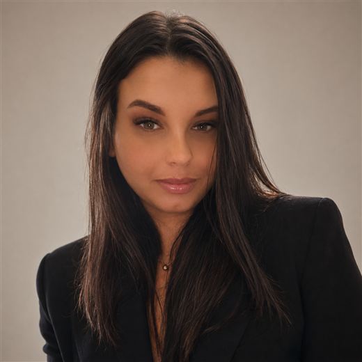 Luciana Balbina — Fundadora da Assessoria Alvo